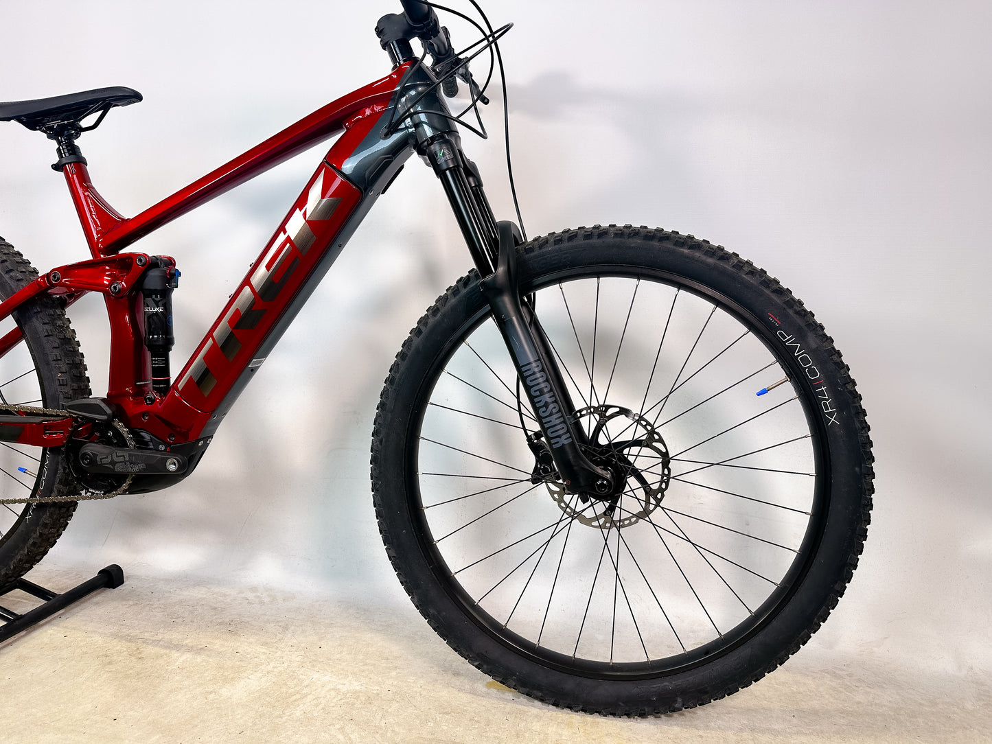 Trek Rail 5 625W Gen 3 2023 Electric Mountain Bike *Only 35 Miles*