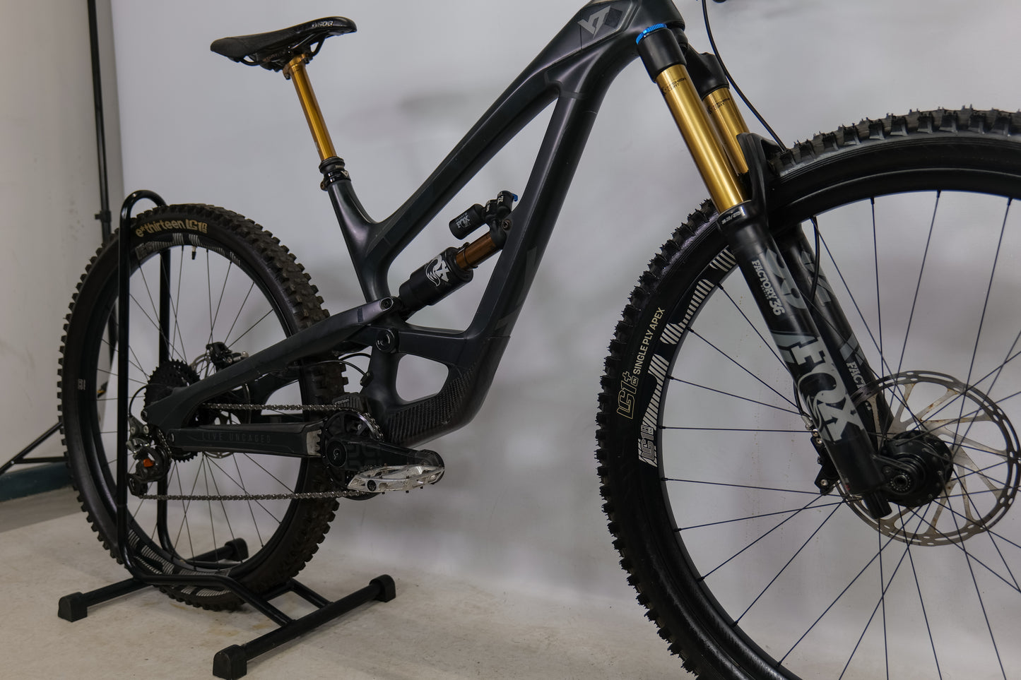 YT Capra CF Pro Race 2019 Full suspension Mountain Bike