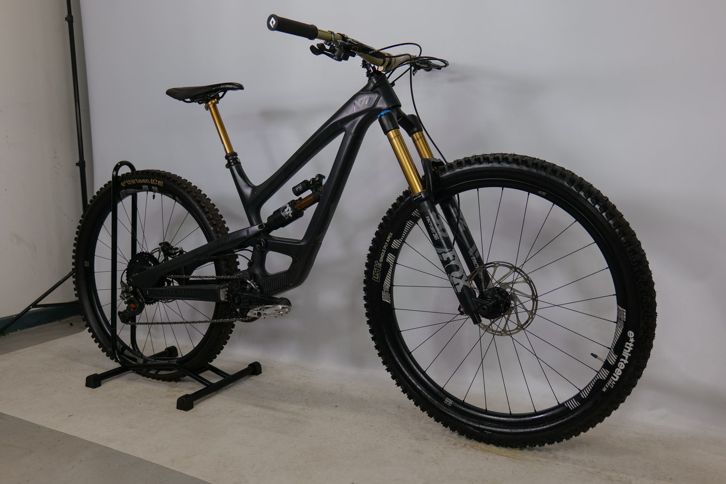 YT Capra CF Pro Race 2019 Full suspension Mountain Bike