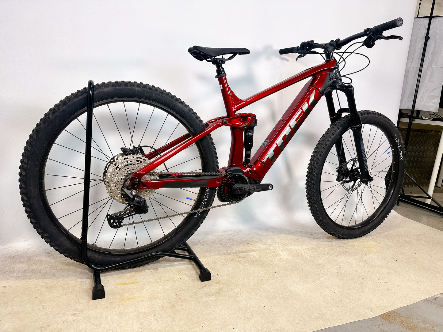 Trek Rail 5 625W Gen 3 2023 Electric Mountain Bike *Only 35 Miles*