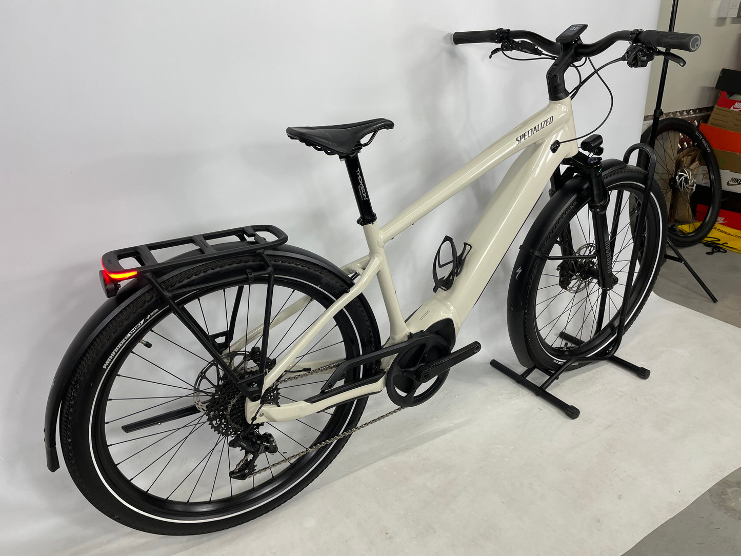 Specialized Turbo Vado 5.0 2022 Electric Hybrid Bike *Only 300 Miles*