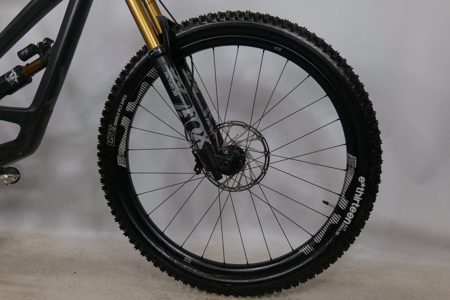 YT Capra CF Pro Race 2019 Full suspension Mountain Bike