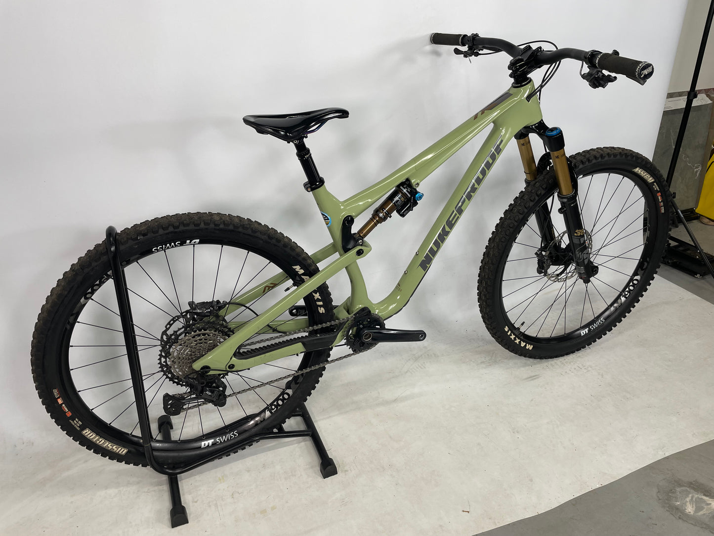 Nukeproof Reactor 290 Factory 2021 Carbon Full Suspension Mountain Bike