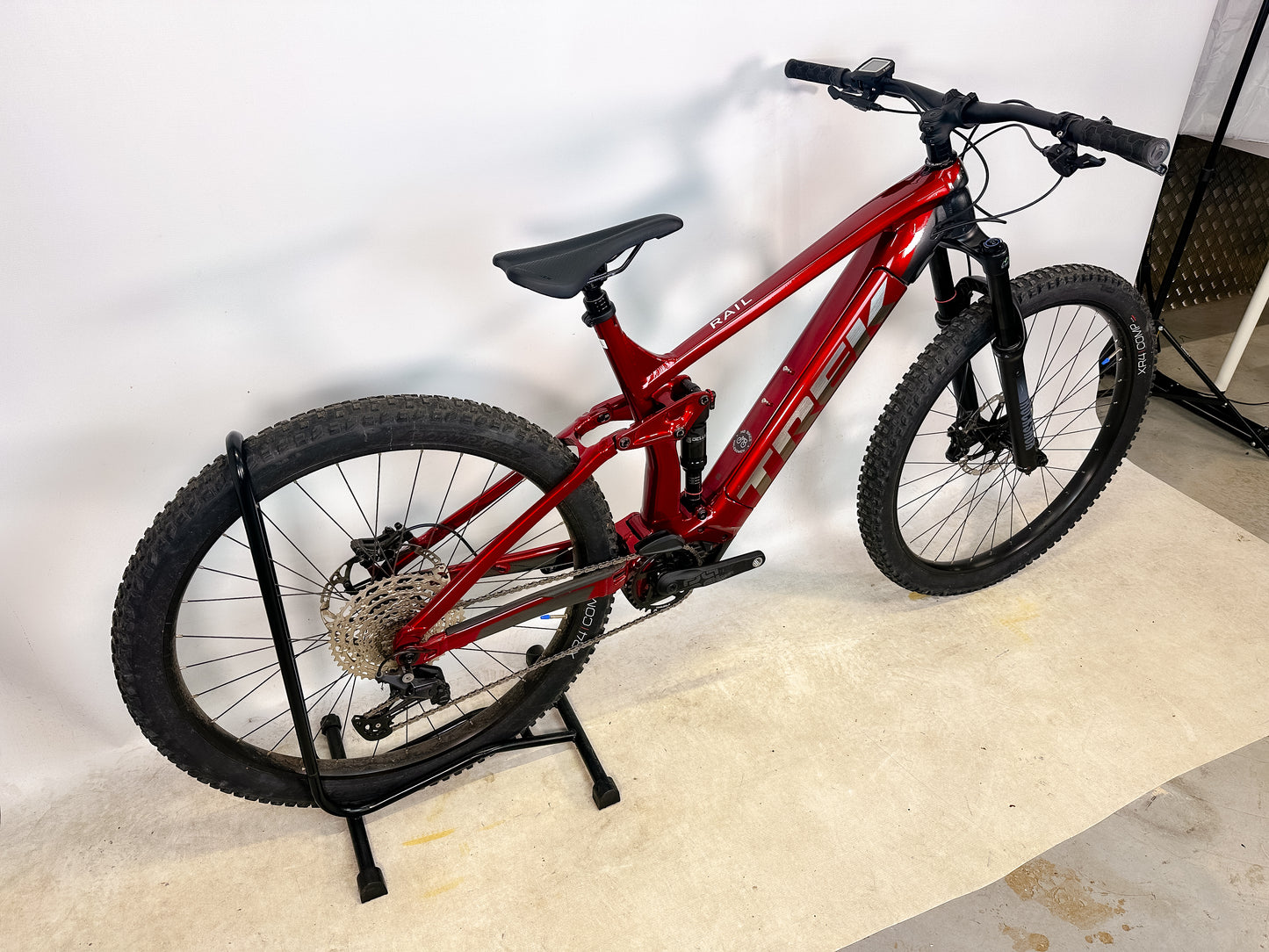 Trek Rail 5 625W Gen 3 2023 Electric Mountain Bike *Only 35 Miles*