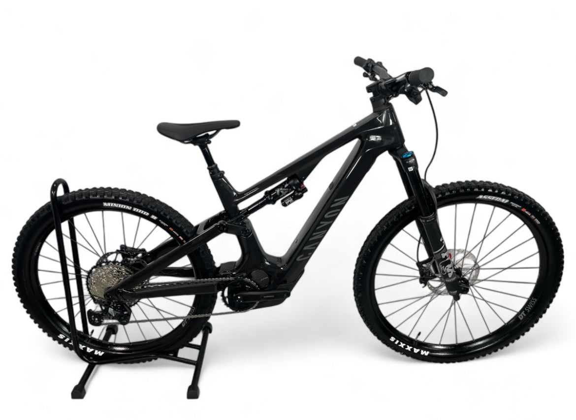 Canyon Spectral : ON CF 8 2024 Full Suspension Electric Mountain Bike *Brand New*