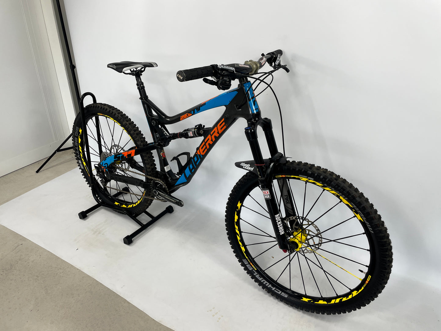 Lapierre Zesty AM 527 Carbon Full Suspension Mountain Bike